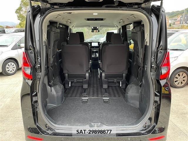 Toyota NOAH 2022-03 208525-5