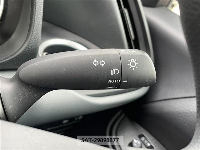 Toyota NOAH 2022-03 208525-16