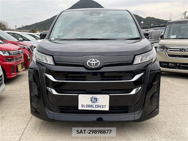 Toyota NOAH 2022-03 208525-12