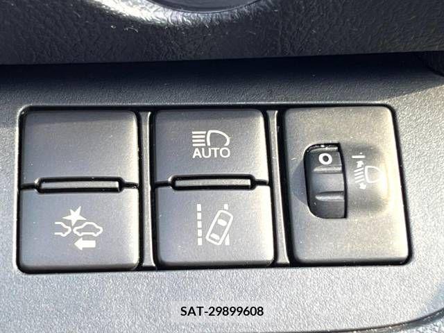 Toyota SIENTA 2015-10 368214-3