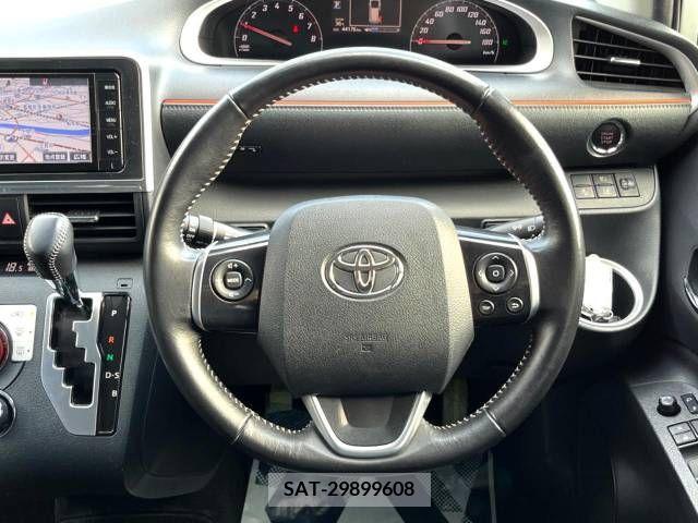 Toyota SIENTA 2015-10 368214-11