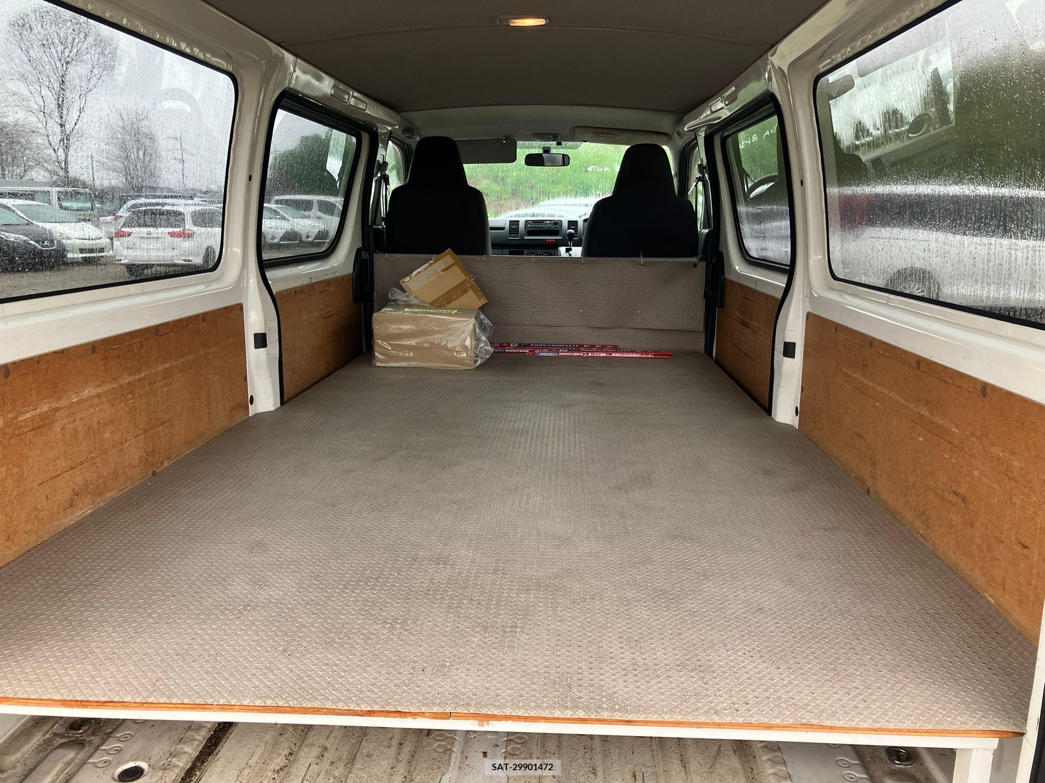 Toyota HIACE VAN 2017-05 258346-7