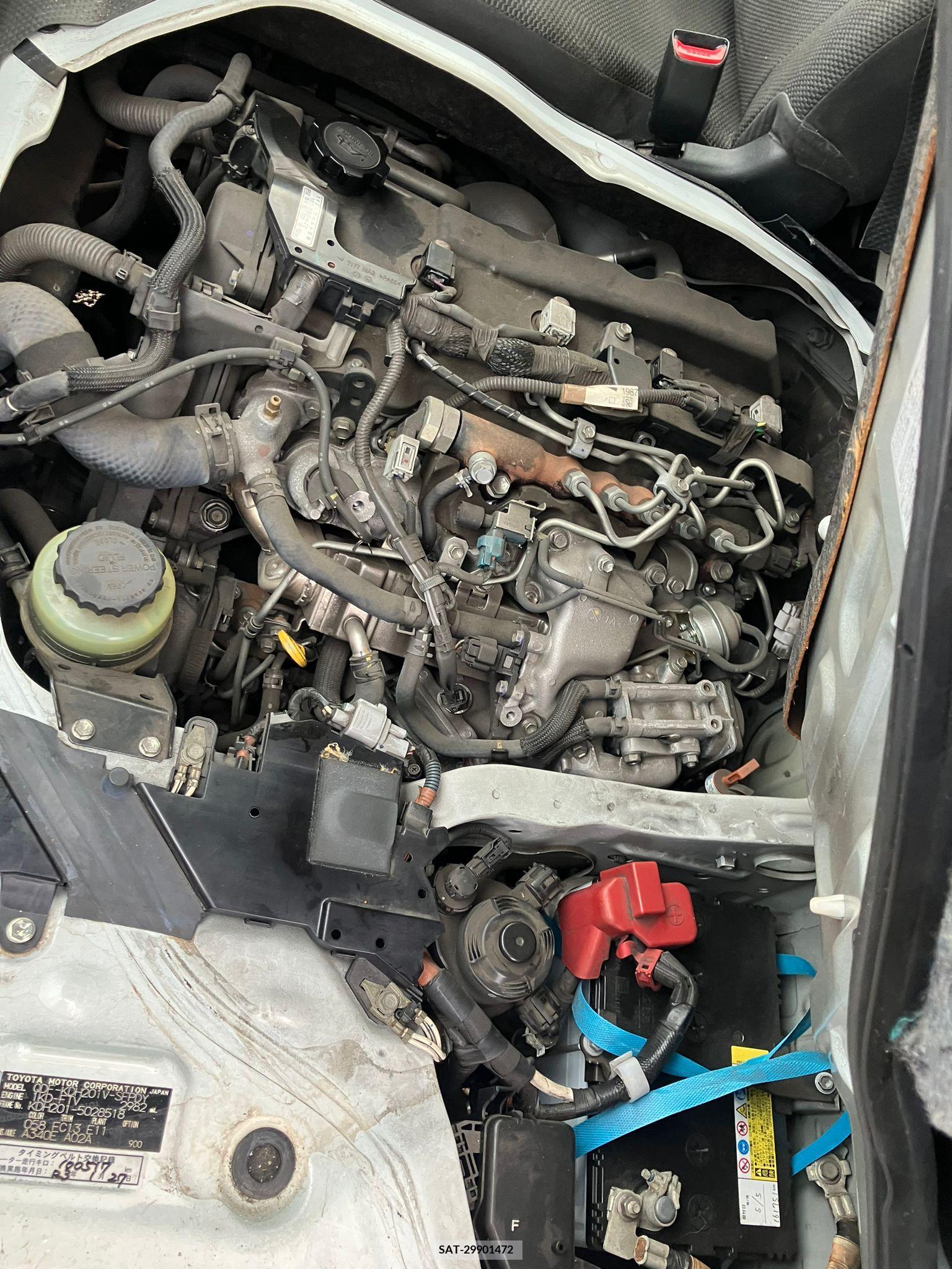 Toyota HIACE VAN 2017-05 258346-17