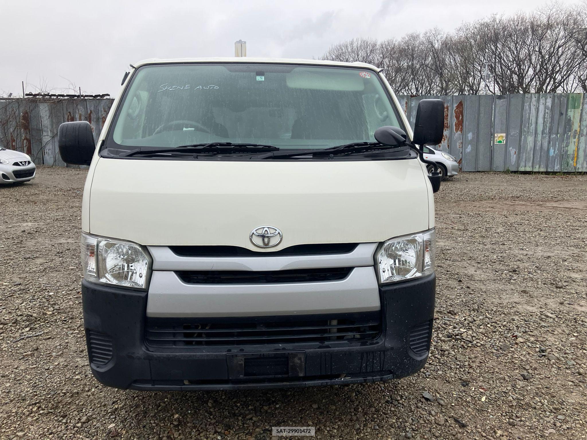 Toyota HIACE VAN 2017-05 258346-23