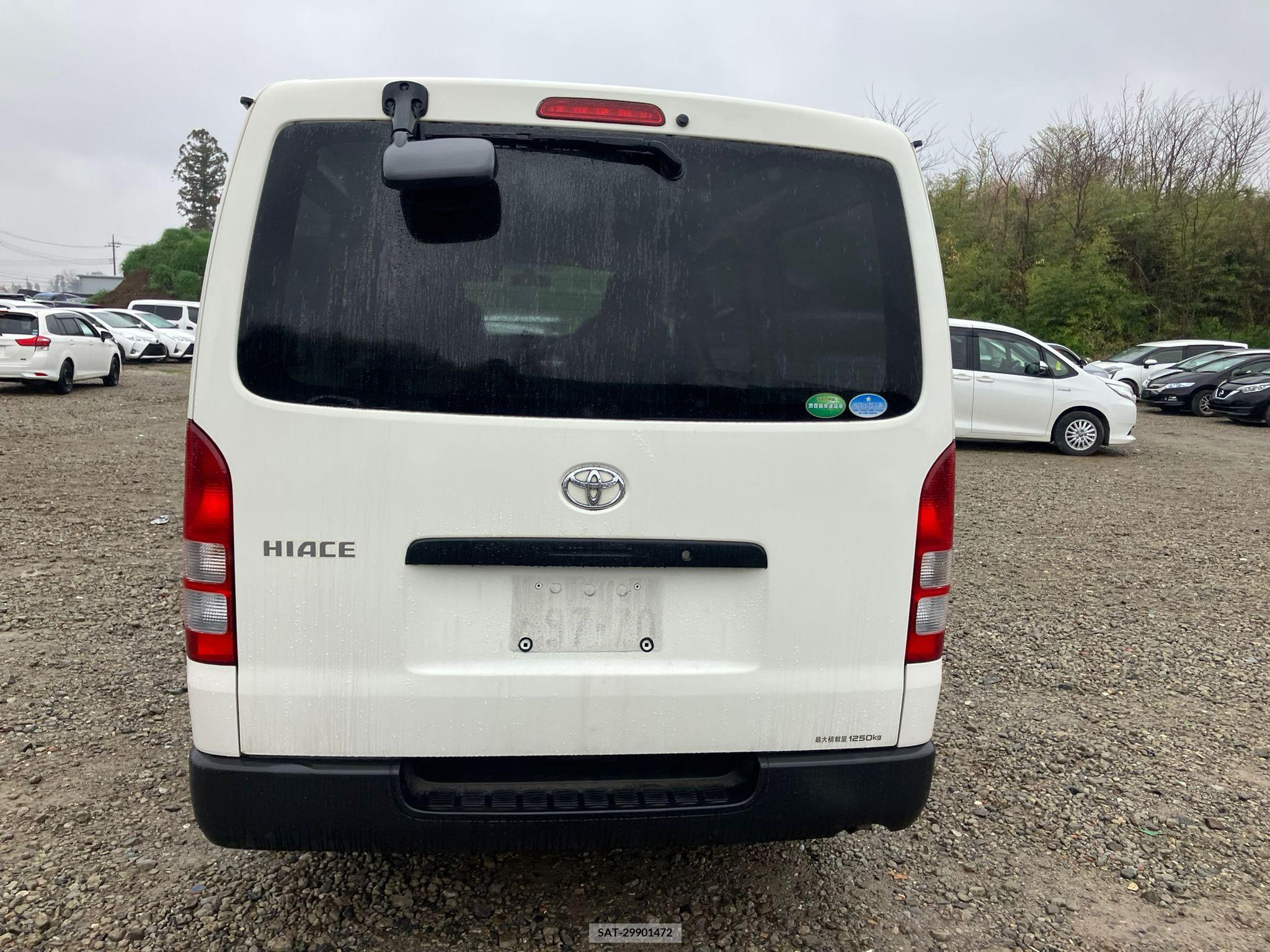 Toyota HIACE VAN 2017-05 258346-26
