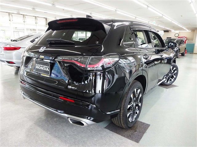 Honda ZR-V 2023-07 14199-7