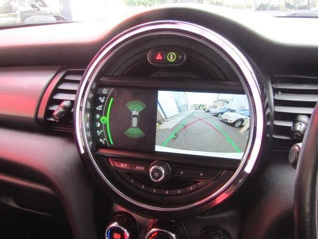 Bmw MINI 2018-12 8665-6