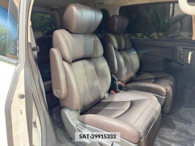 Nissan ELGRAND 2022-12 359704-9