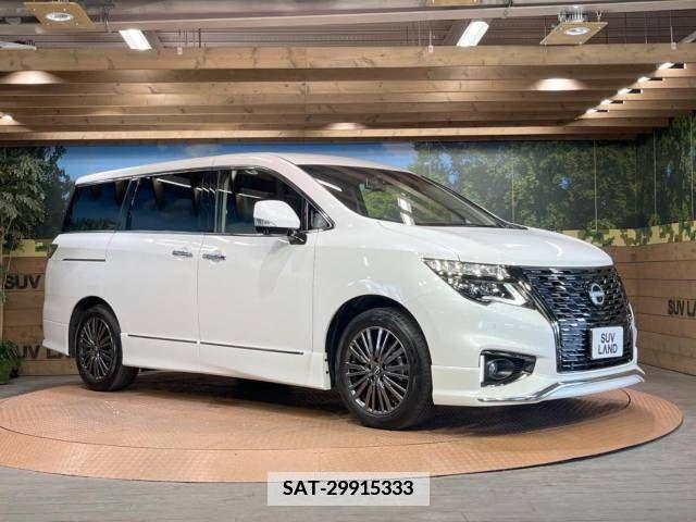 Nissan ELGRAND 2022-12 359704-17