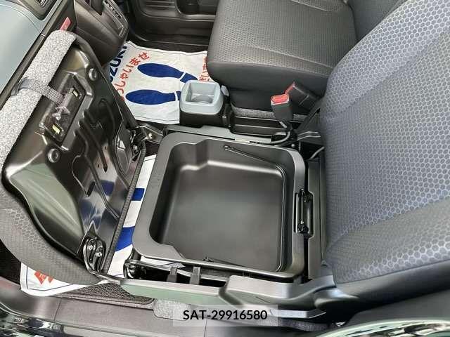 Suzuki SPACIA 2022-08 312169-7