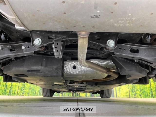 Toyota C-HR 2018-04 223563-19