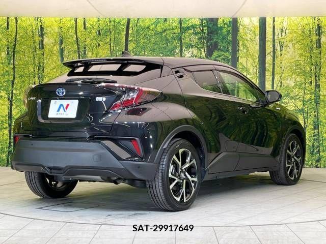 Toyota C-HR 2018-04 223563-17