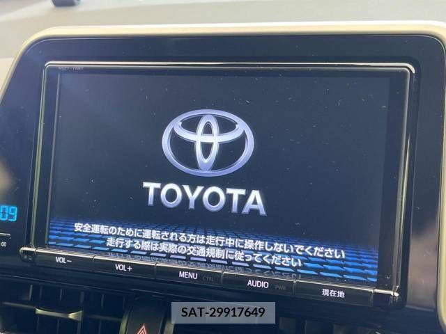 Toyota C-HR 2018-04 223563-2