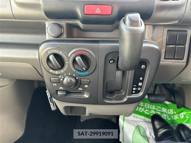 Suzuki EVERY 2020-11 385304-17