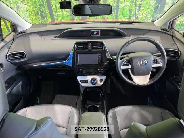 Toyota PRIUS 2018-06 218503-1