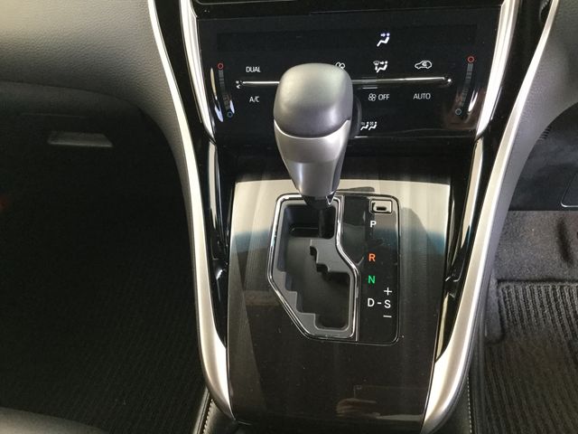 Toyota HARRIER HYBRID 2017-12 19932-15