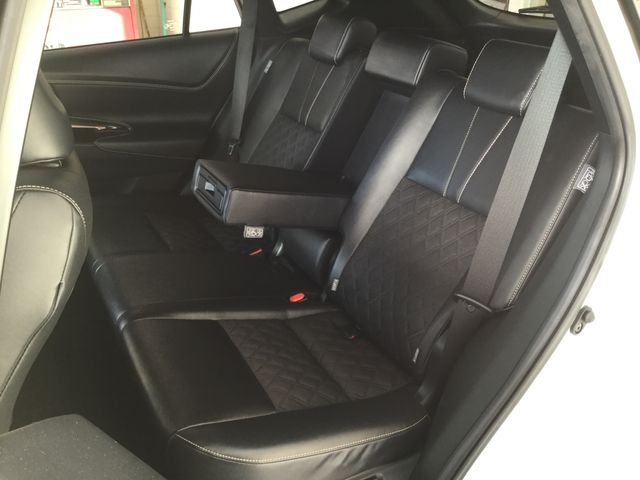 Toyota HARRIER HYBRID 2017-12 19932-21