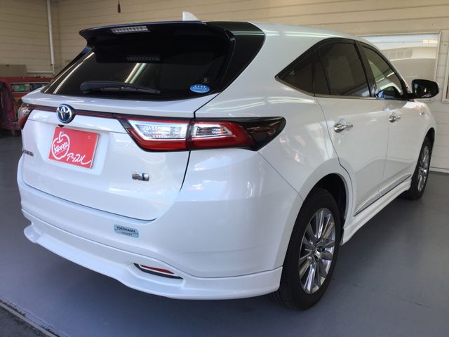 Toyota HARRIER HYBRID 2017-12 19932-2