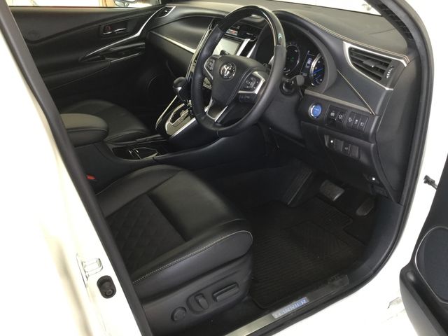 Toyota HARRIER HYBRID 2017-12 19932-10