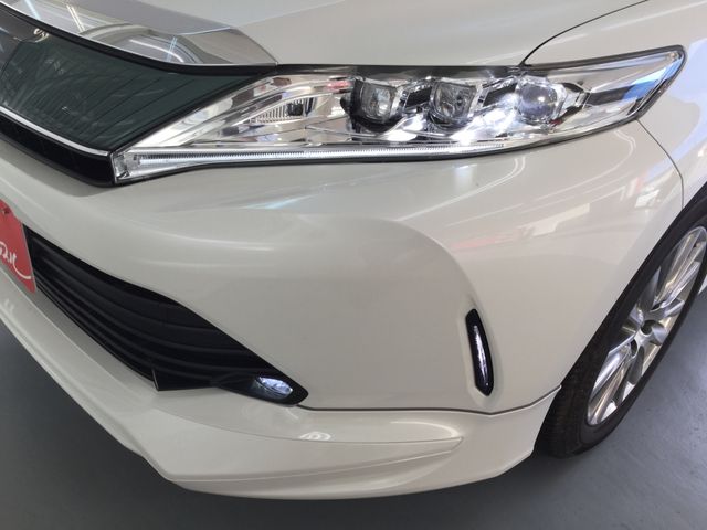 Toyota HARRIER HYBRID 2017-12 19932-27