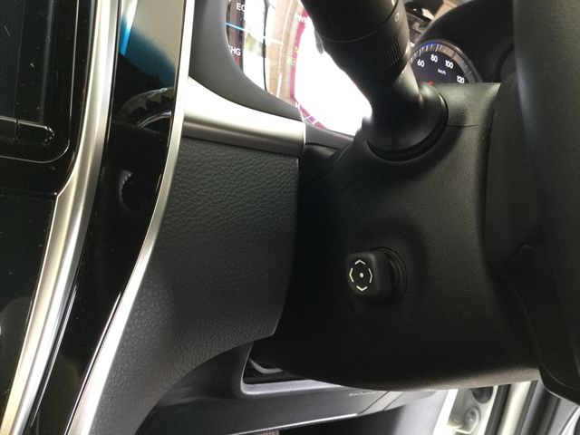 Toyota HARRIER HYBRID 2017-12 19932-18