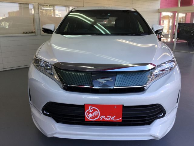 Toyota HARRIER HYBRID 2017-12 19932-3