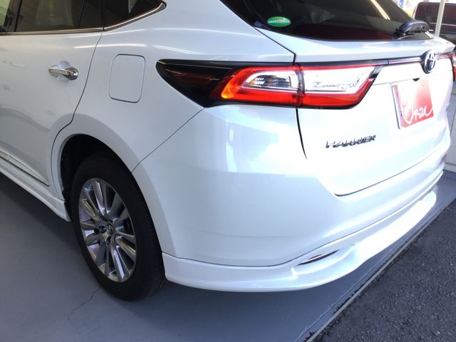 Toyota HARRIER HYBRID 2017-12 19932-29