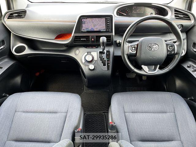 Toyota SIENTA 2017-10 336557-1