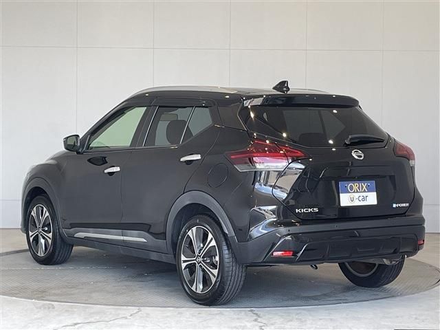 Nissan KICKS 2021-02 24606-11