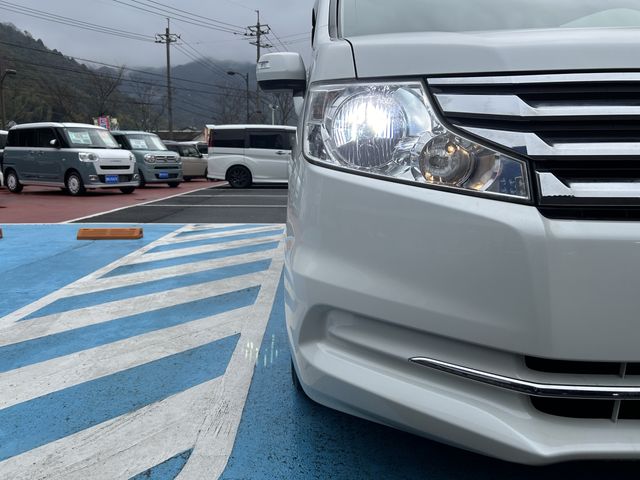 Honda e 2013-02 190481-27