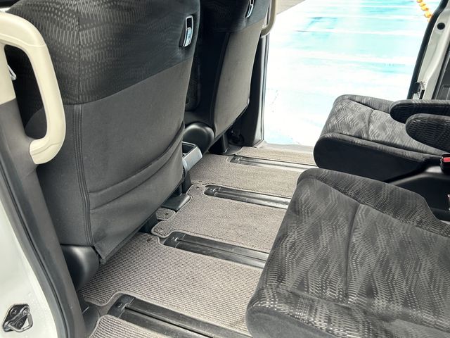 Honda e 2013-02 190481-20
