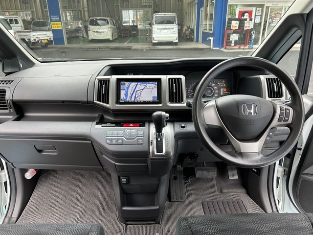 Honda e 2013-02 190481-5