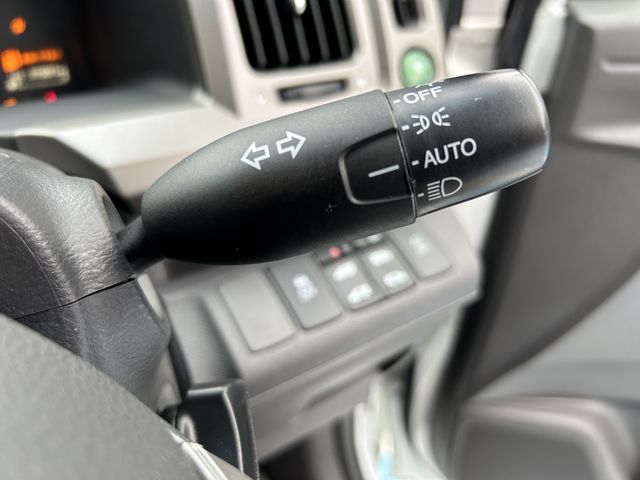 Honda e 2013-02 190481-11