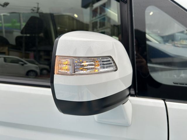 Honda e 2013-02 190481-28