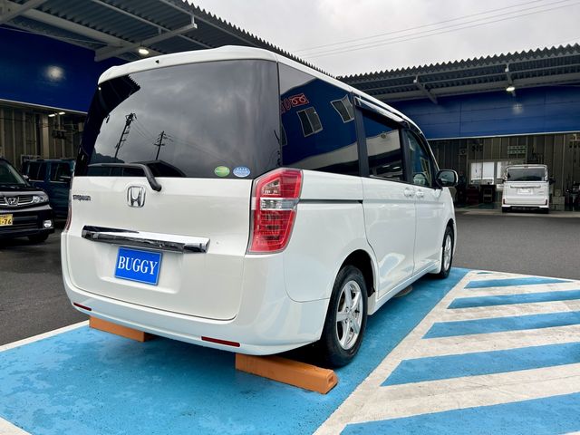 Honda e 2013-02 190481-4