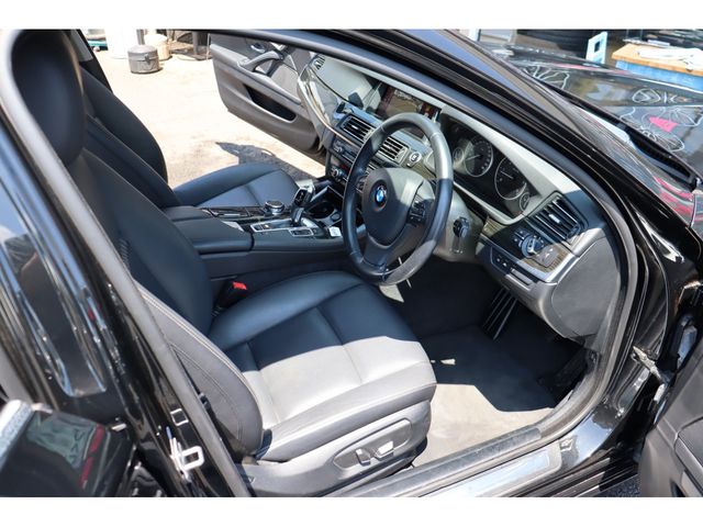 Bmw 5 SERIES 2016-01 7737-2