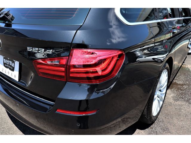 Bmw 5 SERIES 2016-01 7737-23