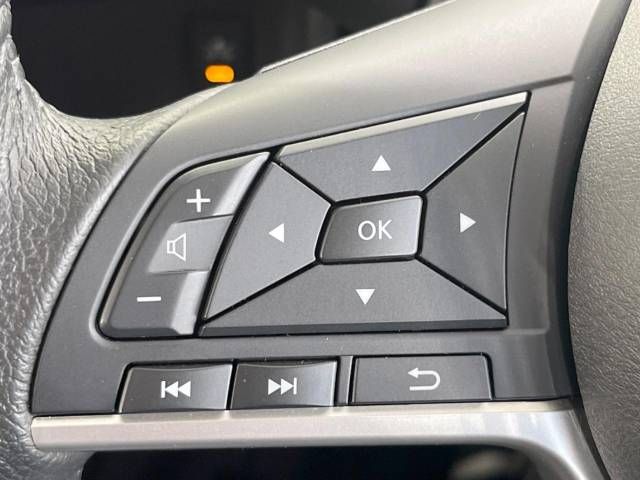 Nissan SERENA 2018-04 12427-15