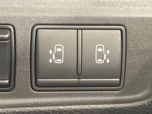 Nissan SERENA 2018-04 12427-5