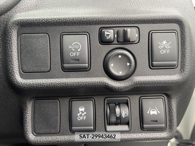 Nissan NOTE 2019-03 238849-13
