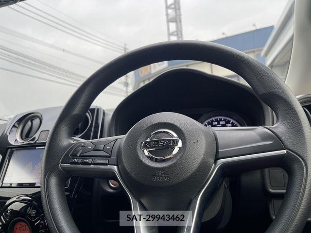 Nissan NOTE 2019-03 238849-4