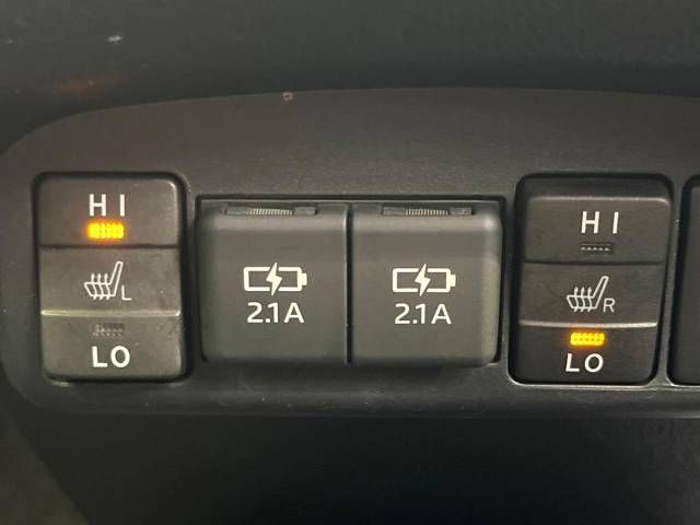 Toyota SIENTA 2019-06 11094-7