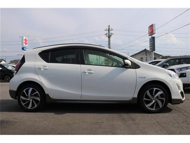 Toyota AQUA 2015-01 5953-24