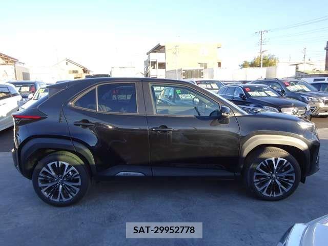 Toyota YARIS CROSS 2023-01 217719-11