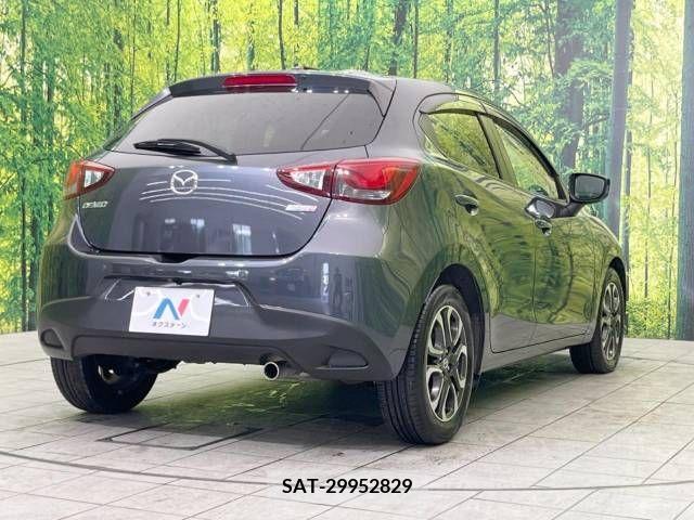 Mazda DEMIO 2015-09 379249-17