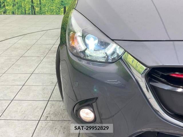 Mazda DEMIO 2015-09 379249-12