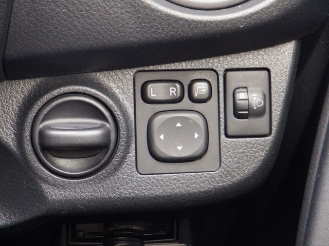 Toyota VITZ 2018-07 5874-11