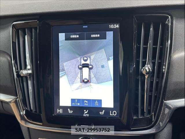 Volvo V90 2018-06 320567-3