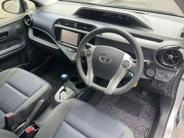Toyota AQUA 2015-04 6004-1