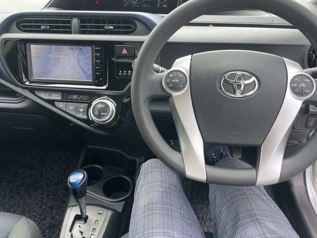 Toyota AQUA 2015-04 6004-5